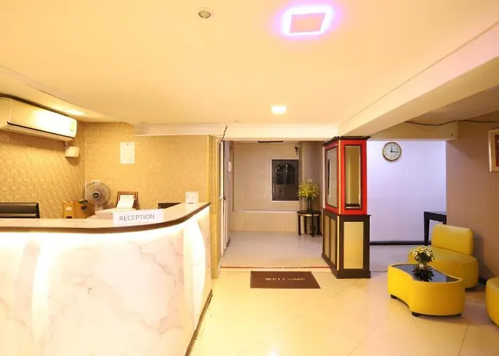 酒店 Lucky Palace 2*